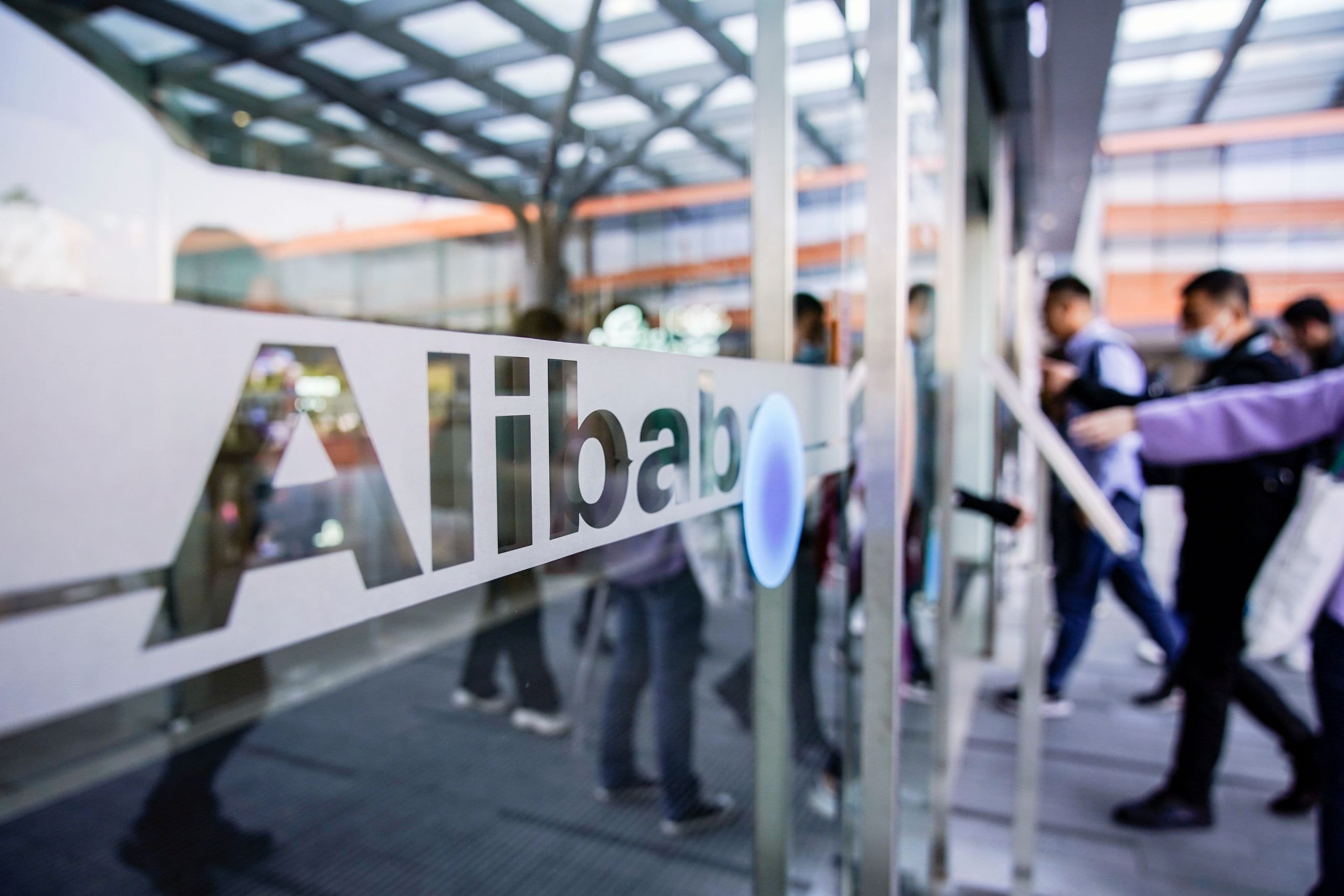 Alibaba shares tumble after reviews of China's antimonopoly investigation 1 Alibaba shares tumble after reports of China's antimonopoly investigation