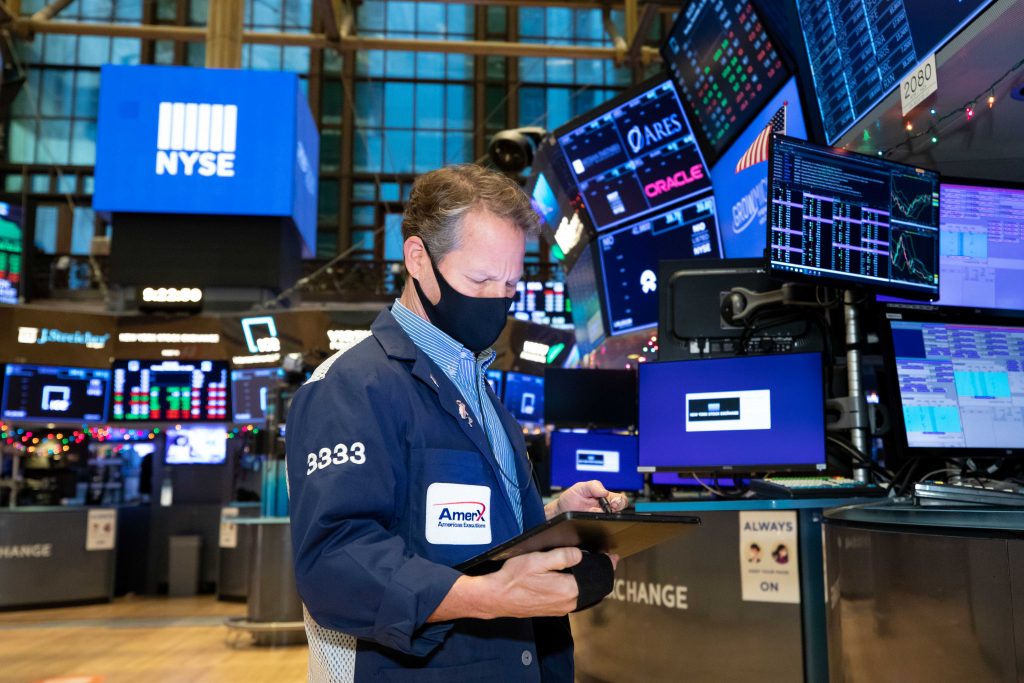 Dow Rises 100 Factors As Wall Avenue Completes A Wild 12 Months Of Buying And Selling • MV TELEGRAPH - Vimarsana News