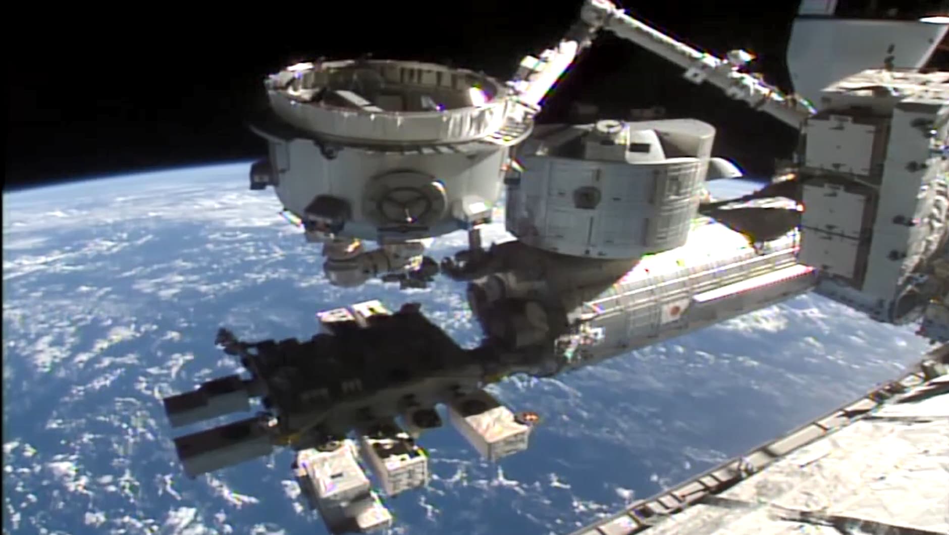 Voyager Area Holdings acquires majority of Nanoracks' XO markets 6 Voyager Space Holdings acquires majority of Nanoracks' XO markets