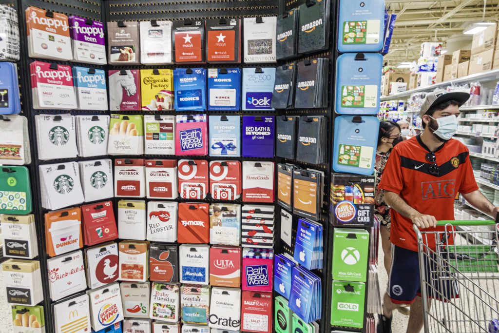 Shopping For Christmas Reward Playing Cards Might Assist Develop Retail Gross Sales In 2021: Invoice Simon • MV TELEGRAPH - Vimarsana News