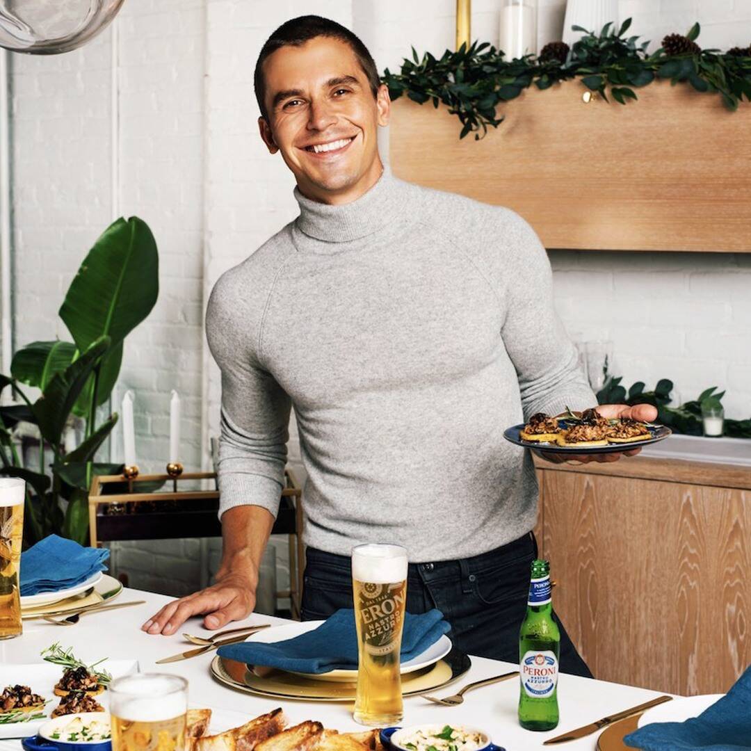 Antoni Porowski conjures up a scrumptious Christmas cocktail 6 Antoni Porowski conjures up a delicious Christmas cocktail