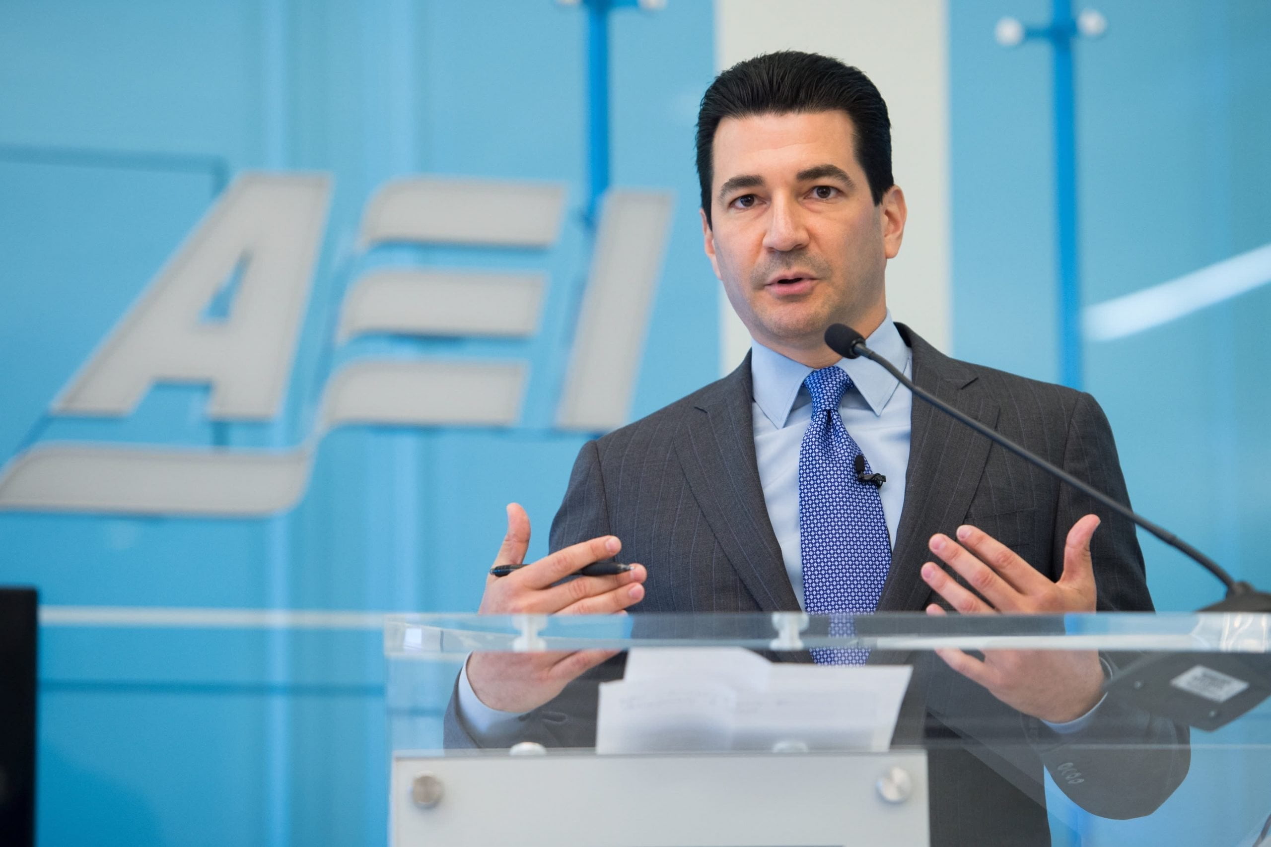 The South African variant of Covid seems to "avoid" antibody drugs, says Dr.  Scott Gottlieb