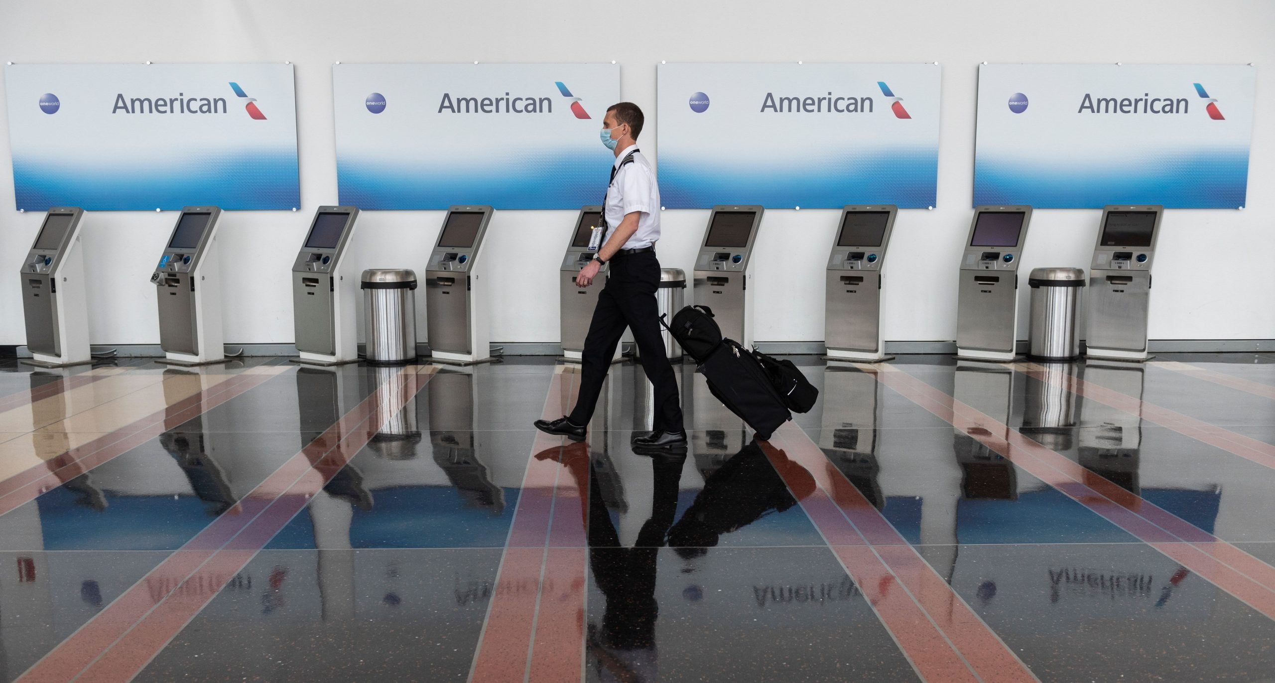 American Airlines moves flight crews to DC airport hotels