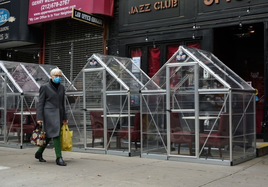 This graph shows how the gastronomy recovery stalled in December