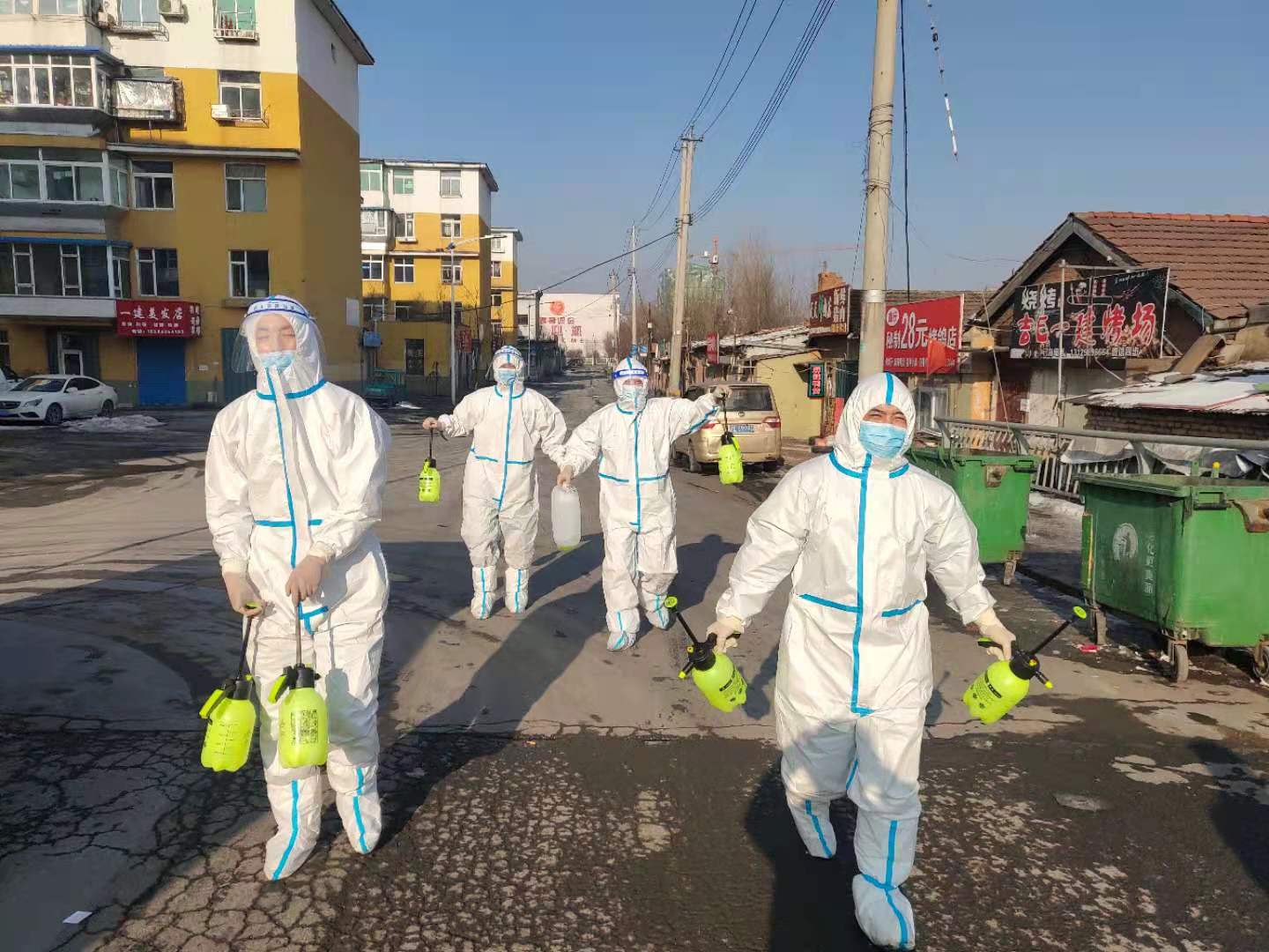 What happened when a Chinese city was shut down after the new Covid outbreak?