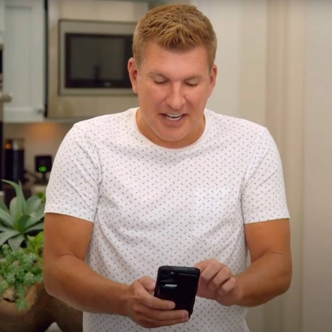 See Todd Chrisley find an NSFW photo in Son Grayson's DMs