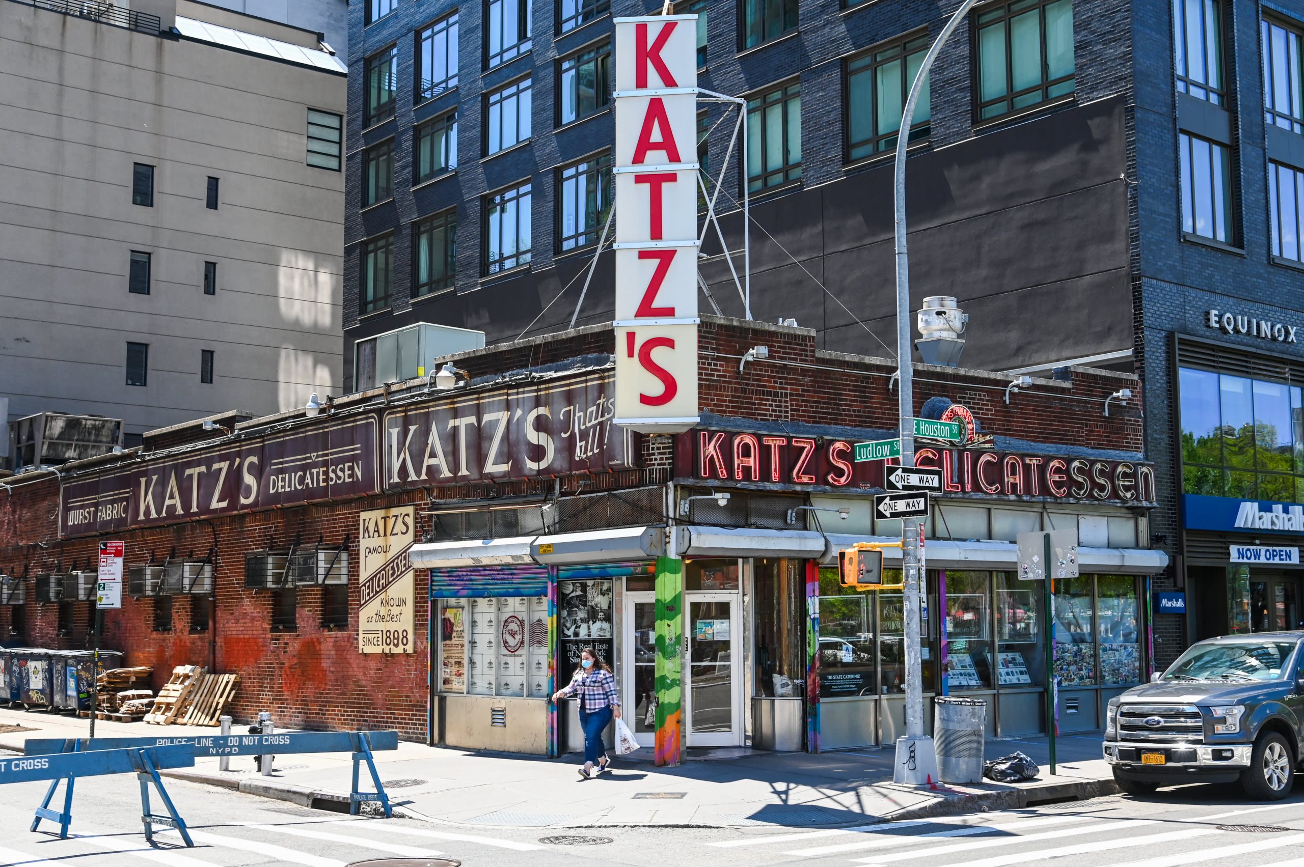 Katz 'Deli survived the 1918 pandemic. Now it navigates Covid