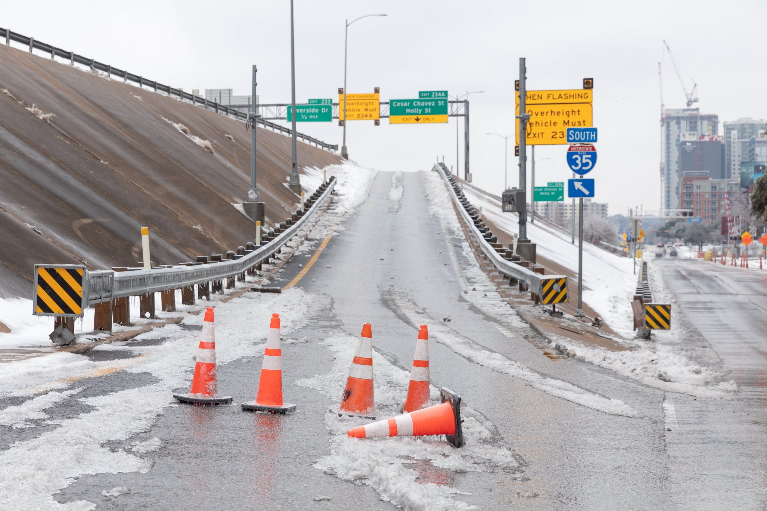 The facility failure in Texas triggers a feud over GOP supervision of the vitality trade 1 The power failure in Texas triggers a feud over GOP supervision of the energy industry