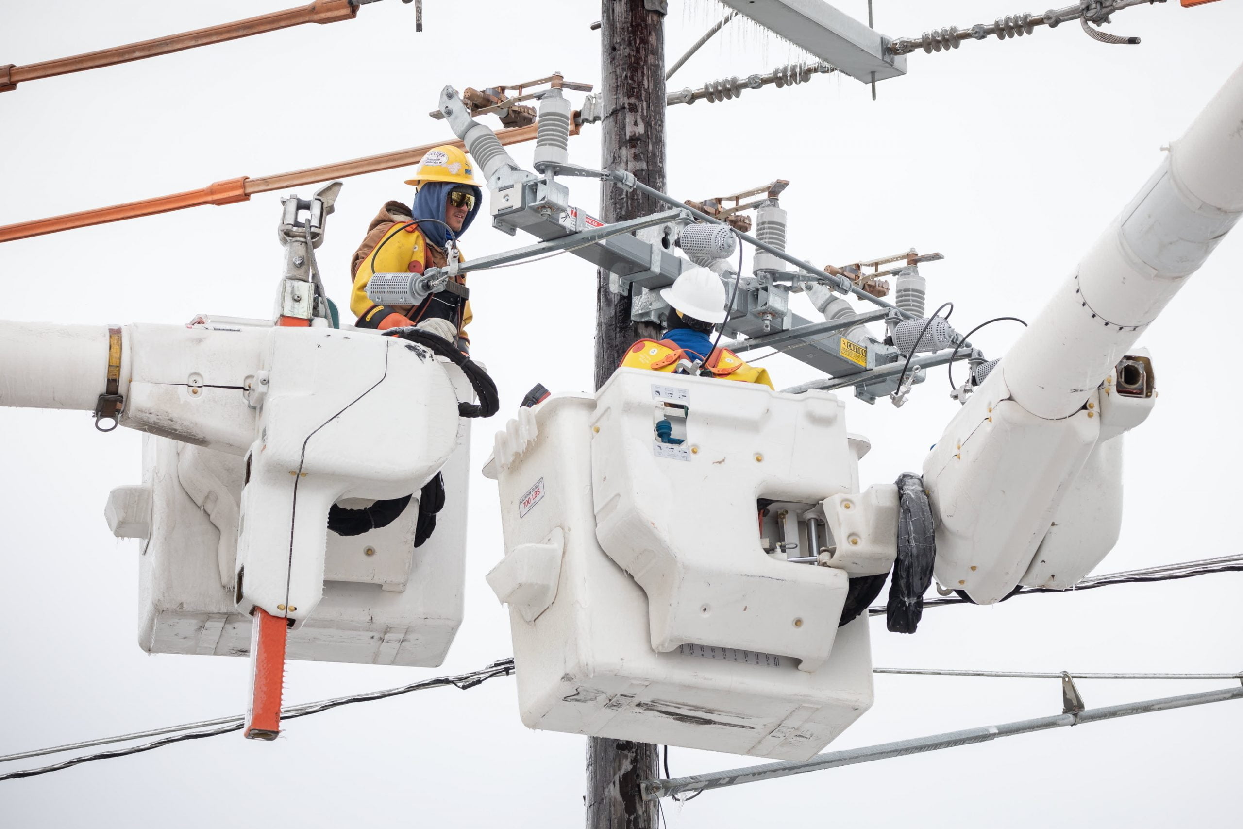 The mayor of Houston says the state should pay high utility bills