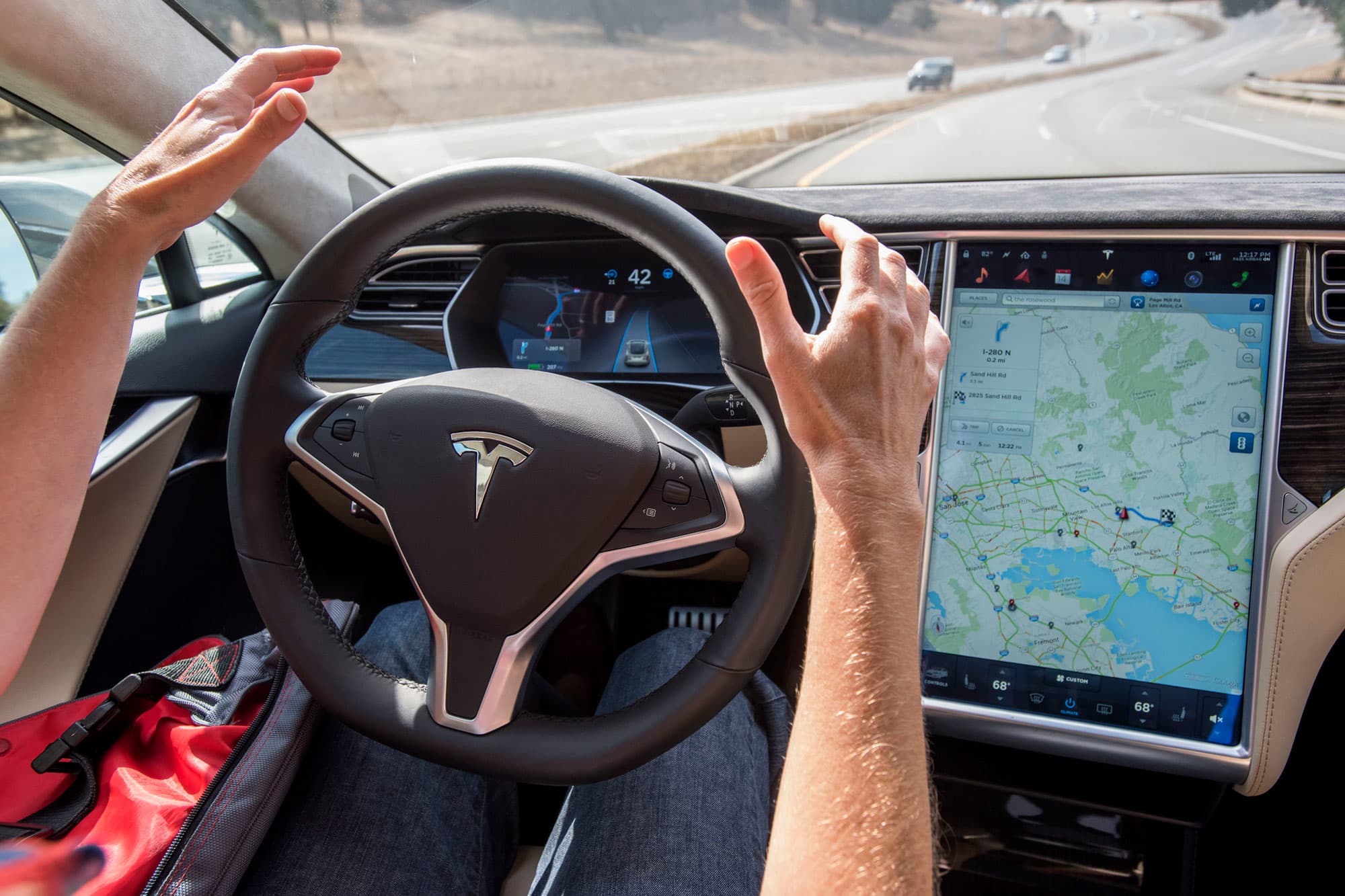 Tesla uses customers to test AV technology on public roads: NTSB