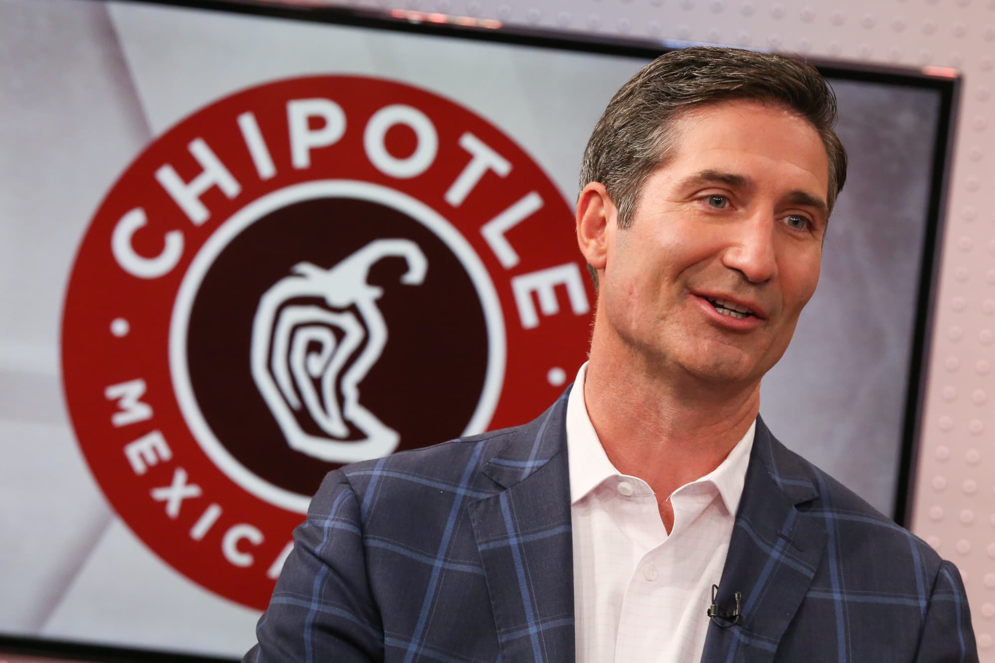 Chipotle will link executive pay with environmental and diversity goals