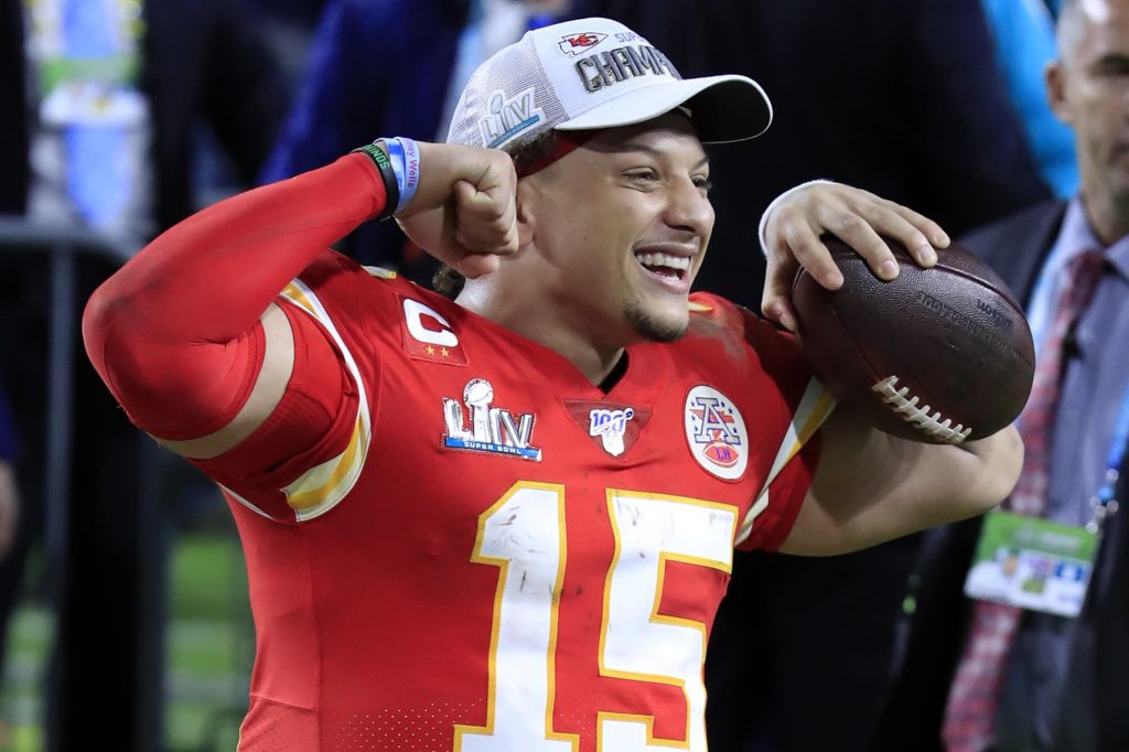 Patrick Mahomes Sells NFT Buying And Selling Playing Cards • MV TELEGRAPH - Vimarsana News