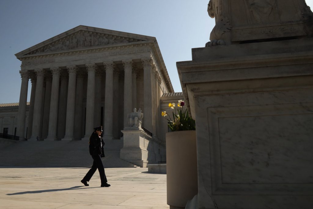 Supreme Courtroom To Find Out If Shareholders Can Sue For Fraud • MV TELEGRAPH - Vimarsana News