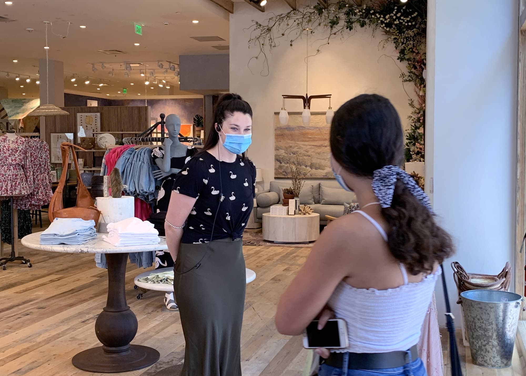 Americans ready to replenish their wardrobes, but Snafus shipping can plague retailers