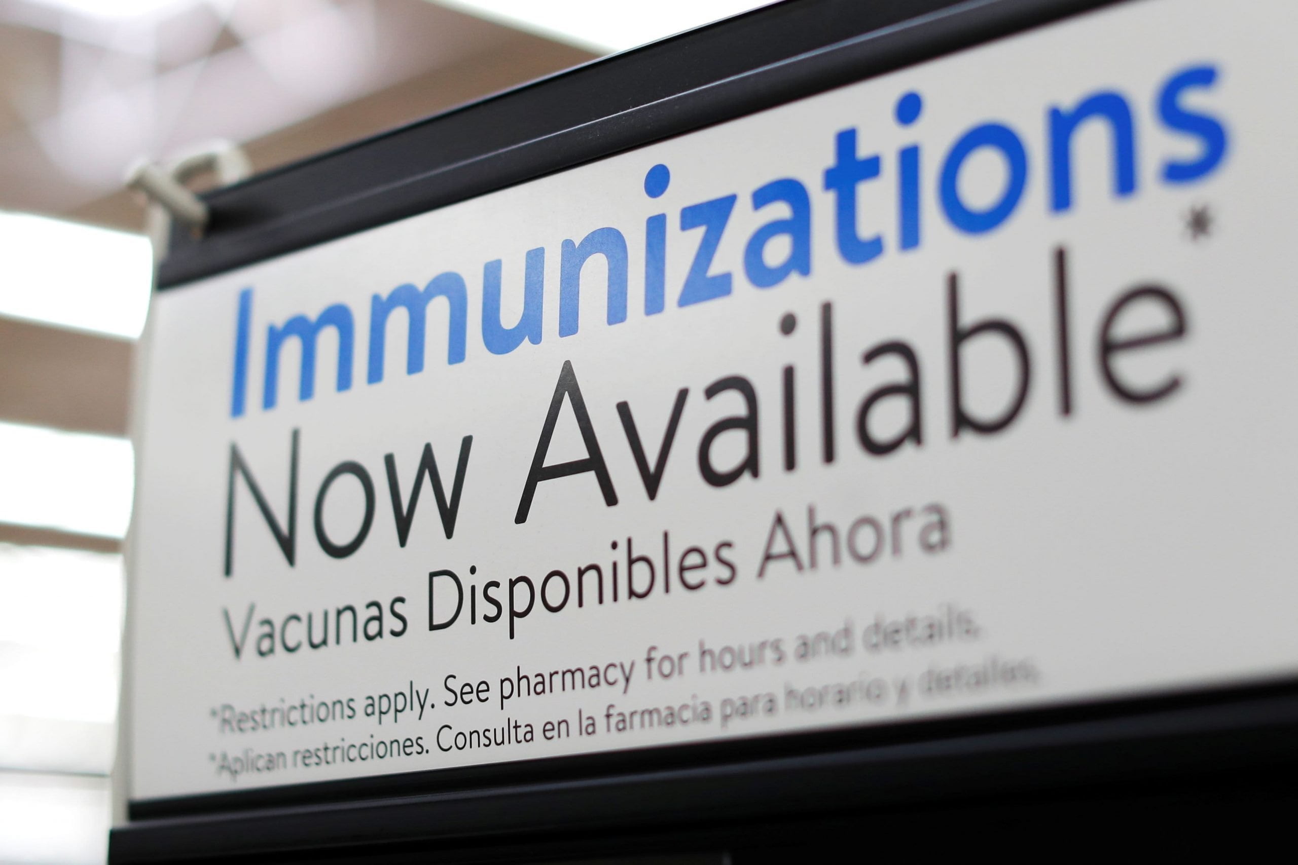 Dr.  Scott Gottlieb says data shows Covid vaccines reduce transmission