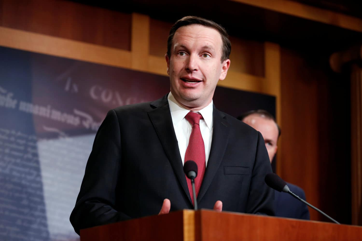 Senator Chris Murphy went to the border and came upon who precipitated the disaster (trace: it wasn't Biden) 1 Senator Chris Murphy went to the border and found out who caused the crisis (hint: it wasn't Biden)