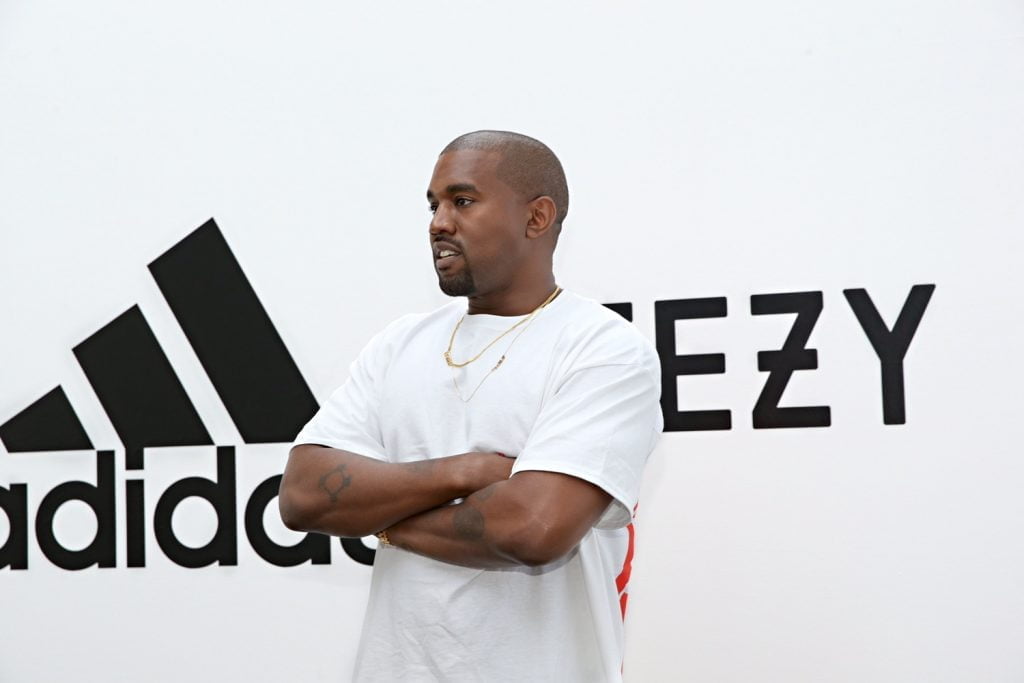 Kanye West's New Yeezy 450 Footwear Promote Out In Lower Than A Minute • MV TELEGRAPH - Vimarsana News