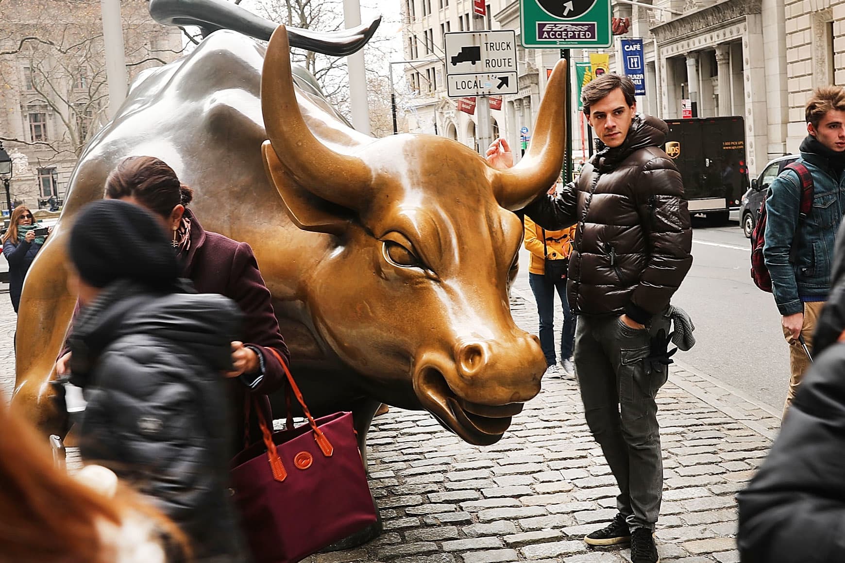 The wealthier go for cash, but the millionaire market is still a minority