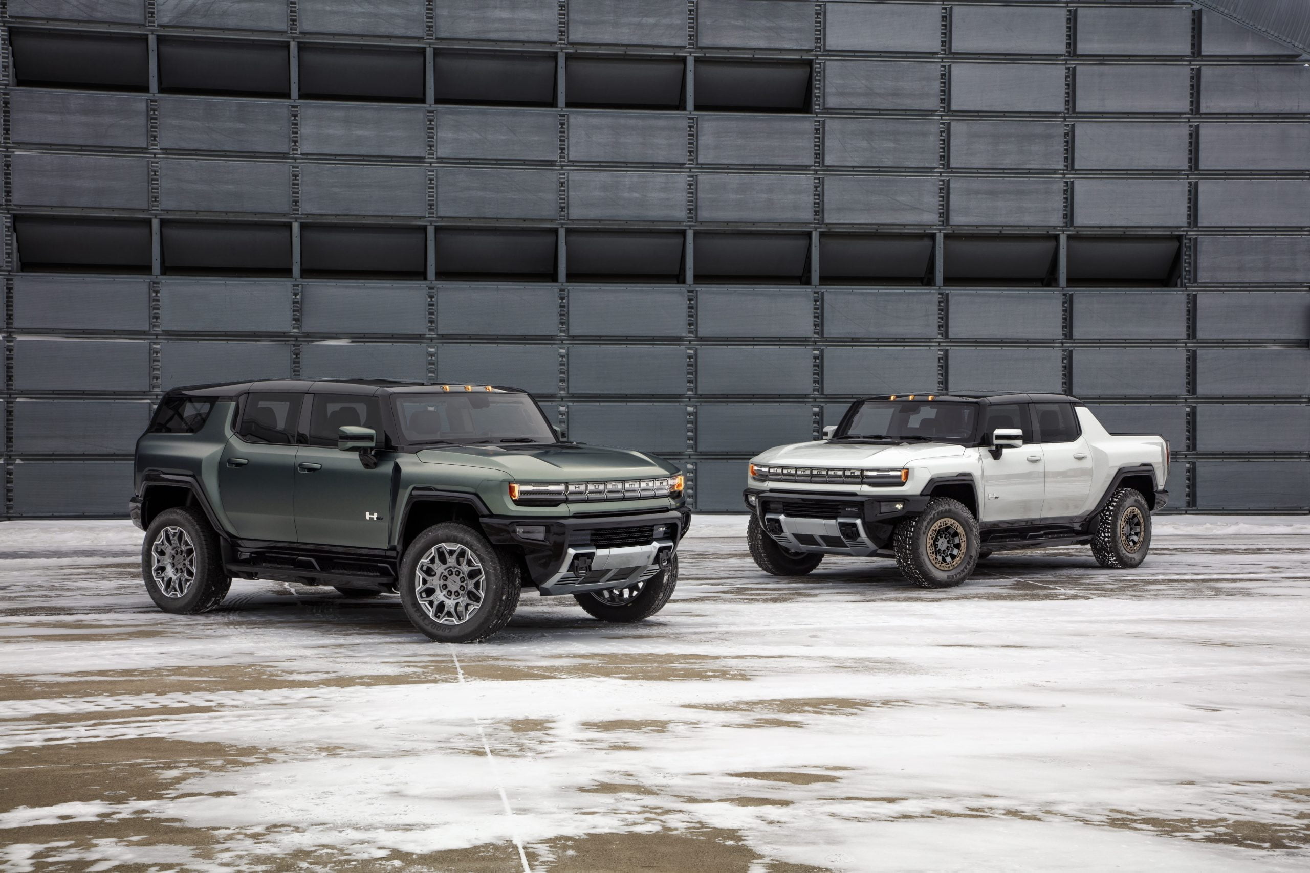 GM unveils an electrical Hummer SUV topping $ 110,000 1 GM unveils an electric Hummer SUV topping $ 110,000