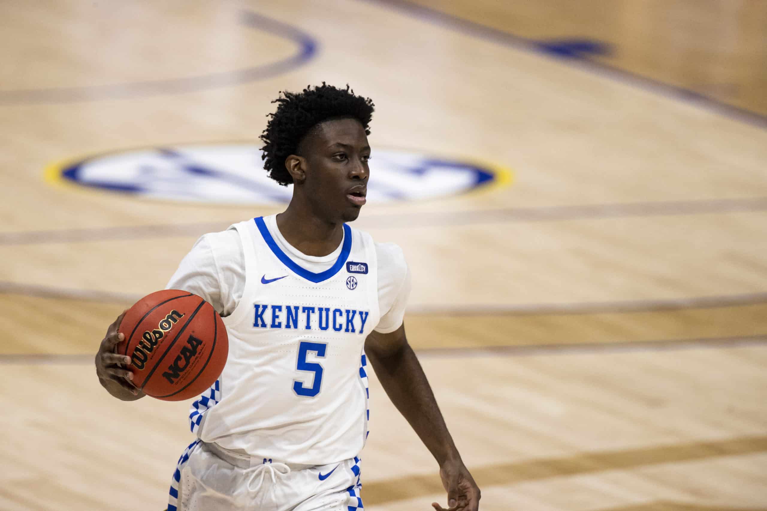 University of Kentucky basketball star Terrence Clarke dies at the age of 19 after a car accident