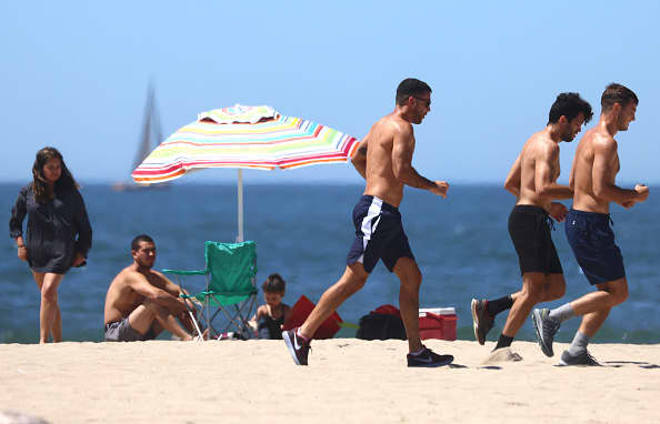 CDC says that totally vaccinated individuals don't have to put on face masks indoors or outdoor in most settings 1 CDC says that fully vaccinated people do not need to wear face masks indoors or outdoors in most settings