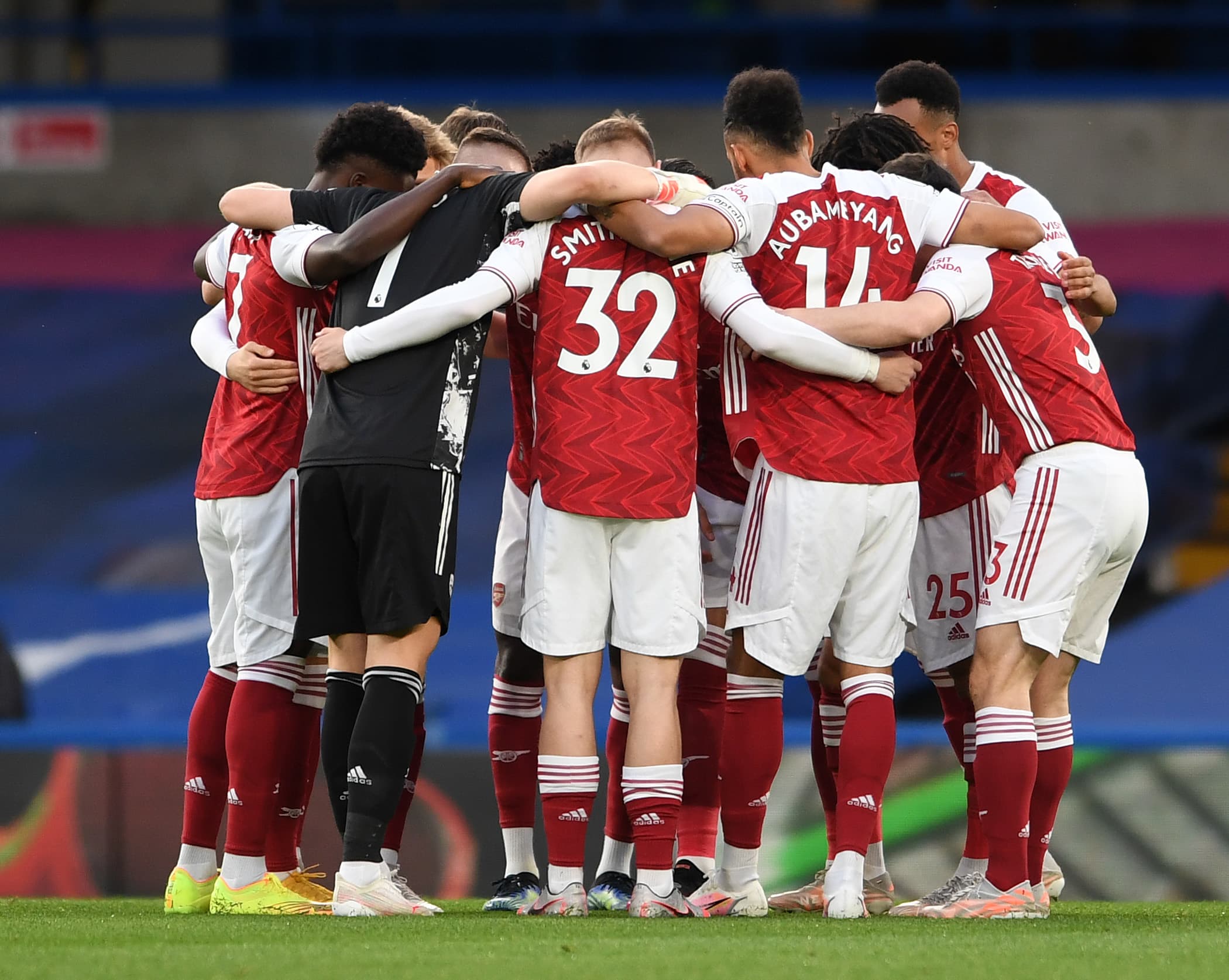 Premier League golf equipment conform to a three-year extension of UK TV rights 1 Premier League clubs agree to a three-year extension of UK TV rights