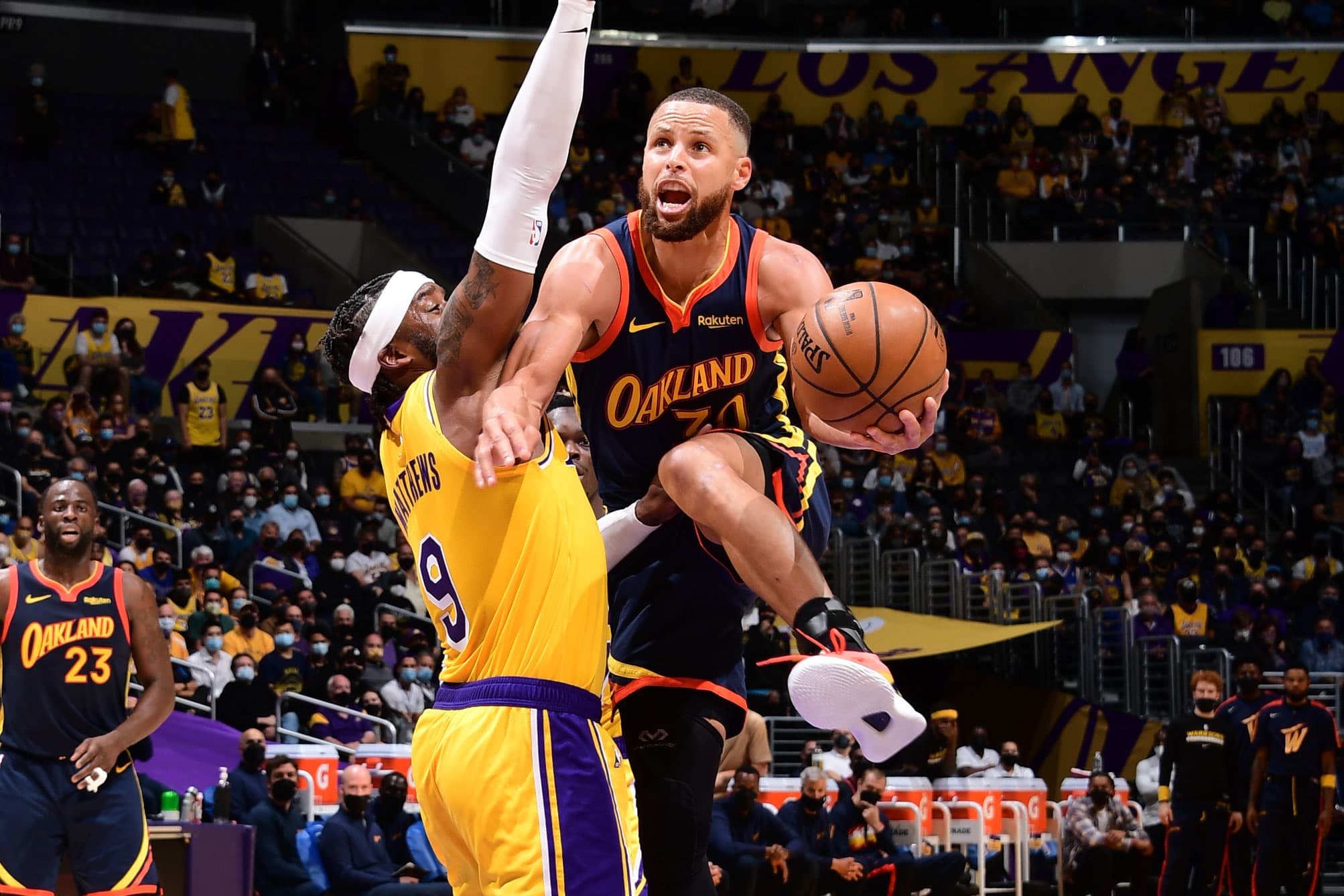 The Lakers-Warriors NBA recreation attracts 5.6 million viewers 1 The Lakers-Warriors NBA game draws 5.6 million viewers