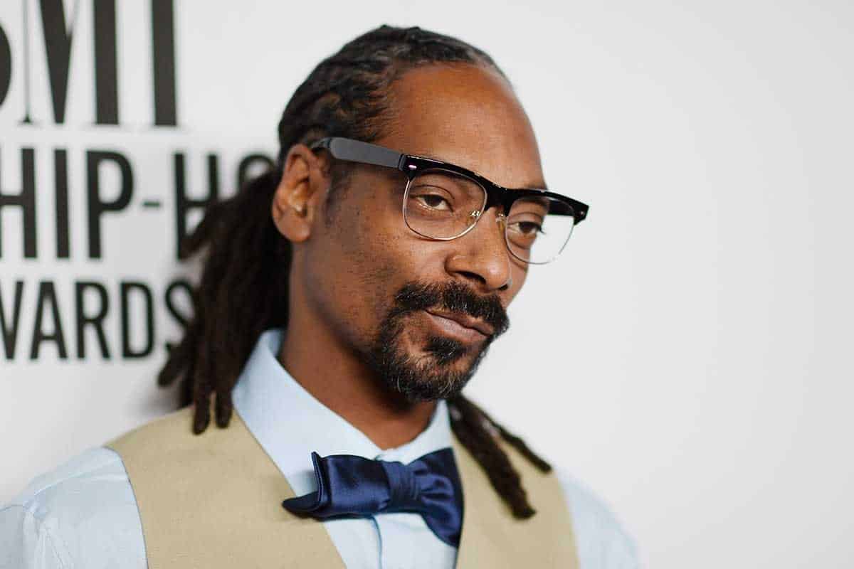 Snoop Dogg asks prayers for his mother