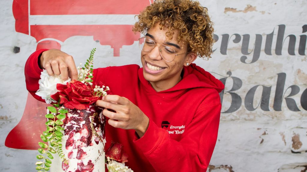 How A Netflix Highschool Senior Constructed A $100,000 Enterprise • MV TELEGRAPH - Vimarsana News