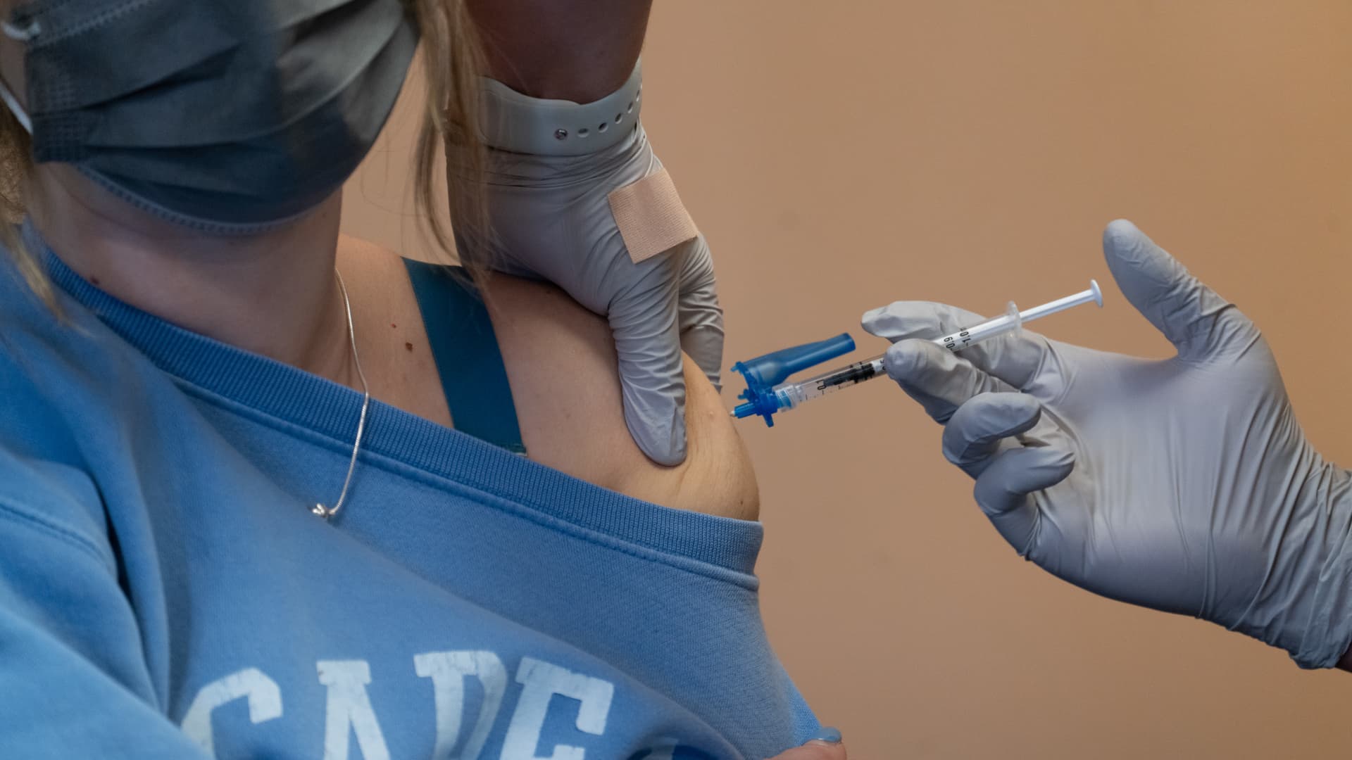 Covid vaccination linked to menstrual cycle lengthening: NIH 1 Covid vaccination linked to menstrual cycle lengthening: NIH