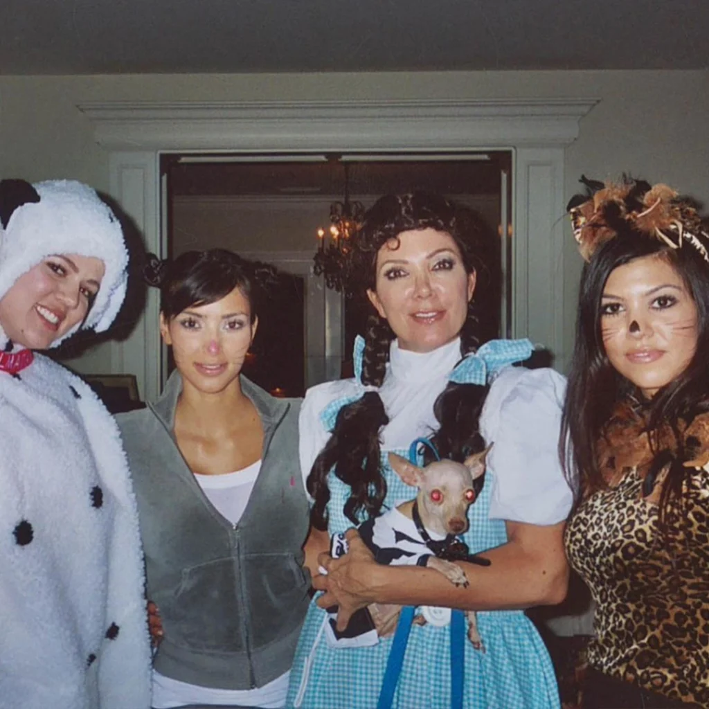 Sustain With The Kardashian-Jenner Household Halloween Costumes • MV TELEGRAPH - Vimarsana News