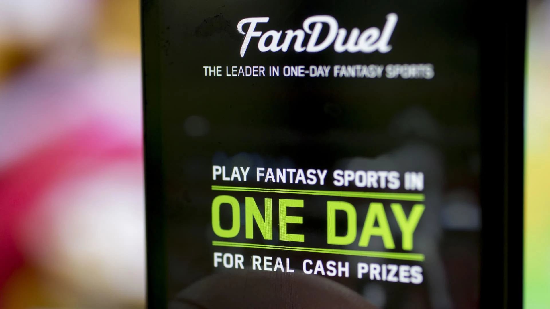 Fox wins the right to buy an interest in FanDuel, but not at the desired price