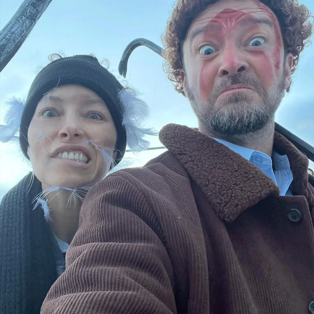 Justin Timberlake and Jessica Biel are home alone for Halloween