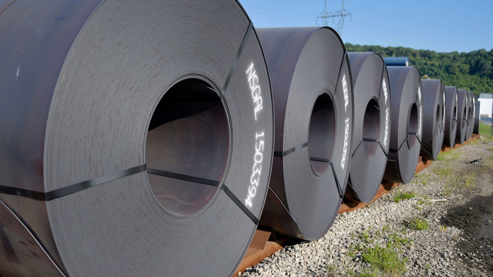 Jim Cramer says he likes Corteva and Nucor for 2023 1 Jim Cramer says he likes Corteva and Nucor for 2023