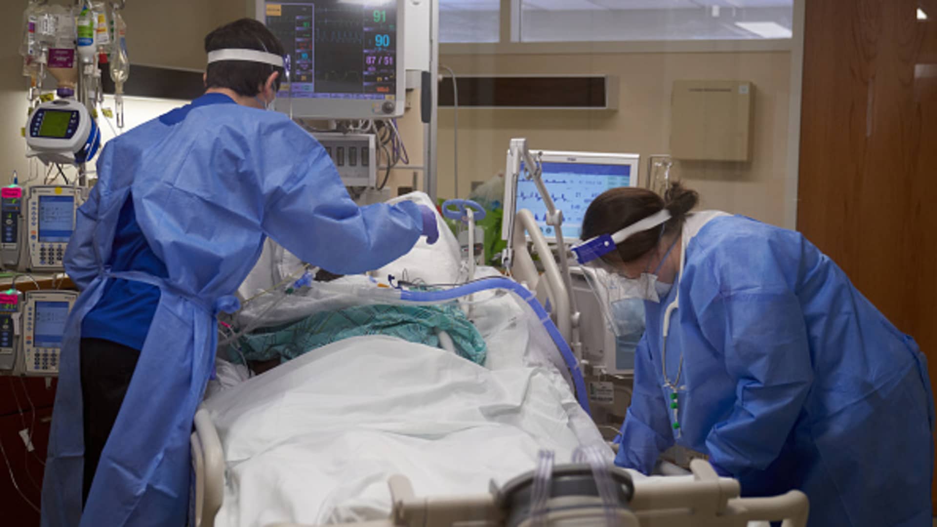 Covid and flu hospitalizations rise, RSV falls 1 Covid and flu hospitalizations rise, RSV falls