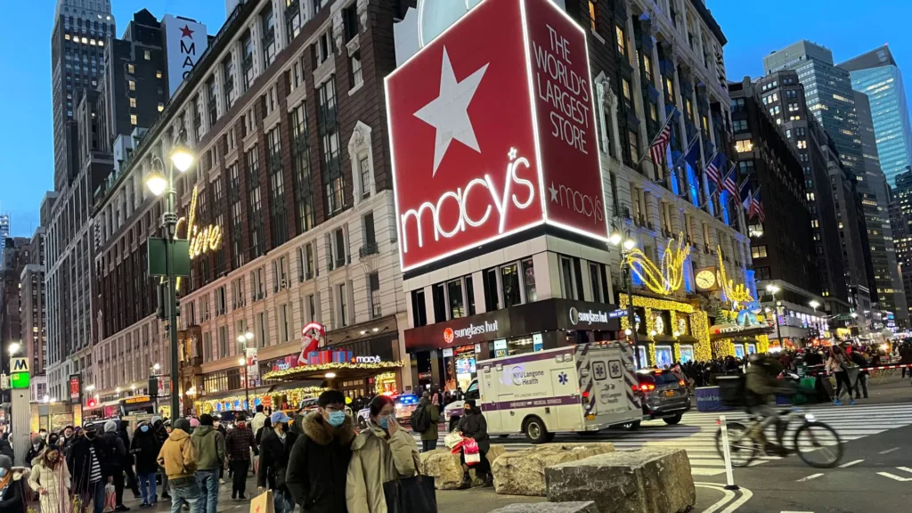 Macy's Warns That Gross Sales Will Come To Mild Within The Vacation Quarter • MV TELEGRAPH - Vimarsana News