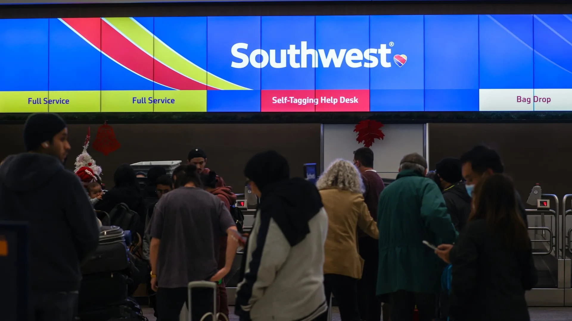 Southwest CEO plans recovery after holiday crisis