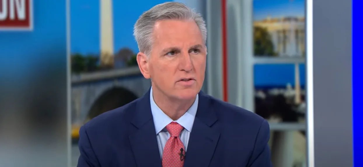 Kevin McCarthy falls apart and offers pathetic George Santos defense