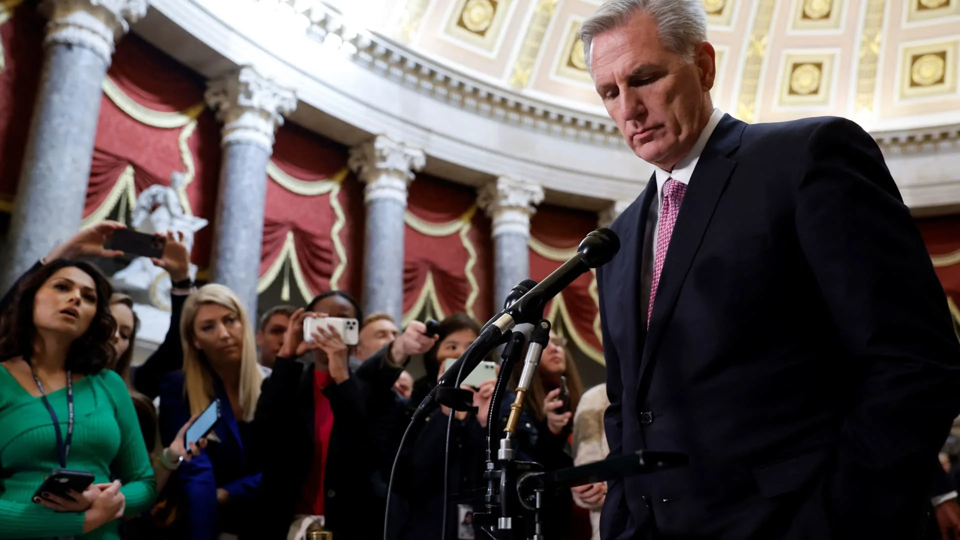 McCarthy and Scalise face off against US chamber after group backs Democrats