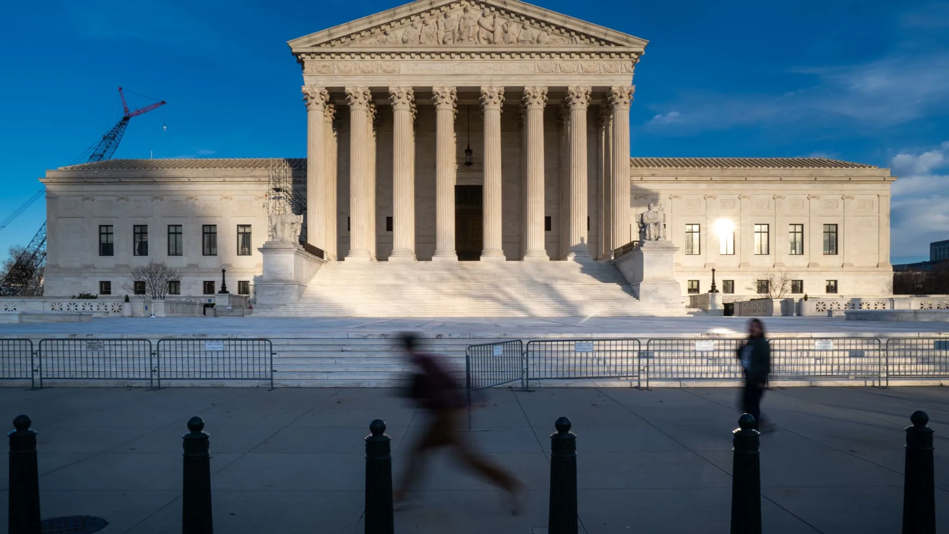 The Supreme Court rules workers on a Helix Energy oil rig are entitled to overtime pay