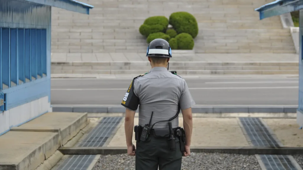 US Troopers Arrested After Crossing Border Into North Korea • MV TELEGRAPH - Vimarsana News