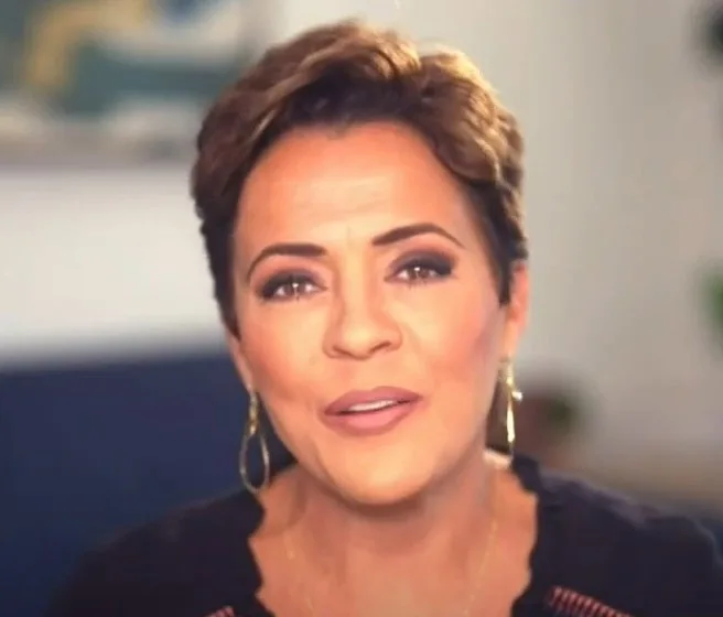 Kari Lake claims Trump is a giant who is outsmarting the DOJ