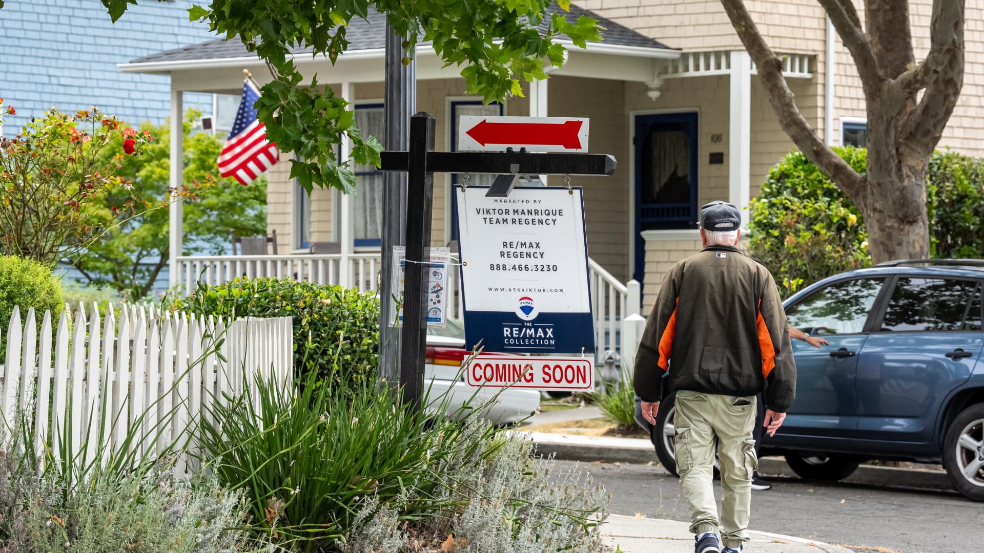 Mortgage charges are rising once more