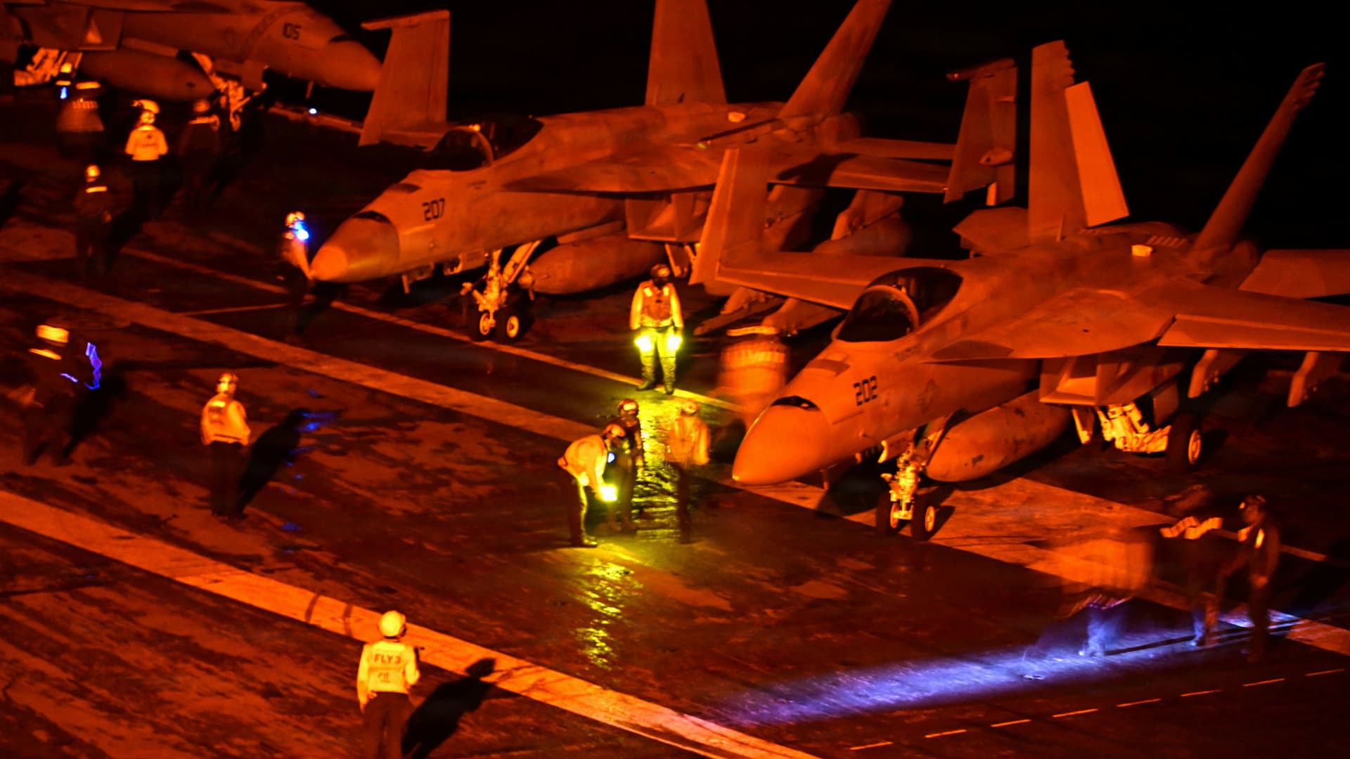 US assaults Iranian missile launchers close to Strait of Hormuz