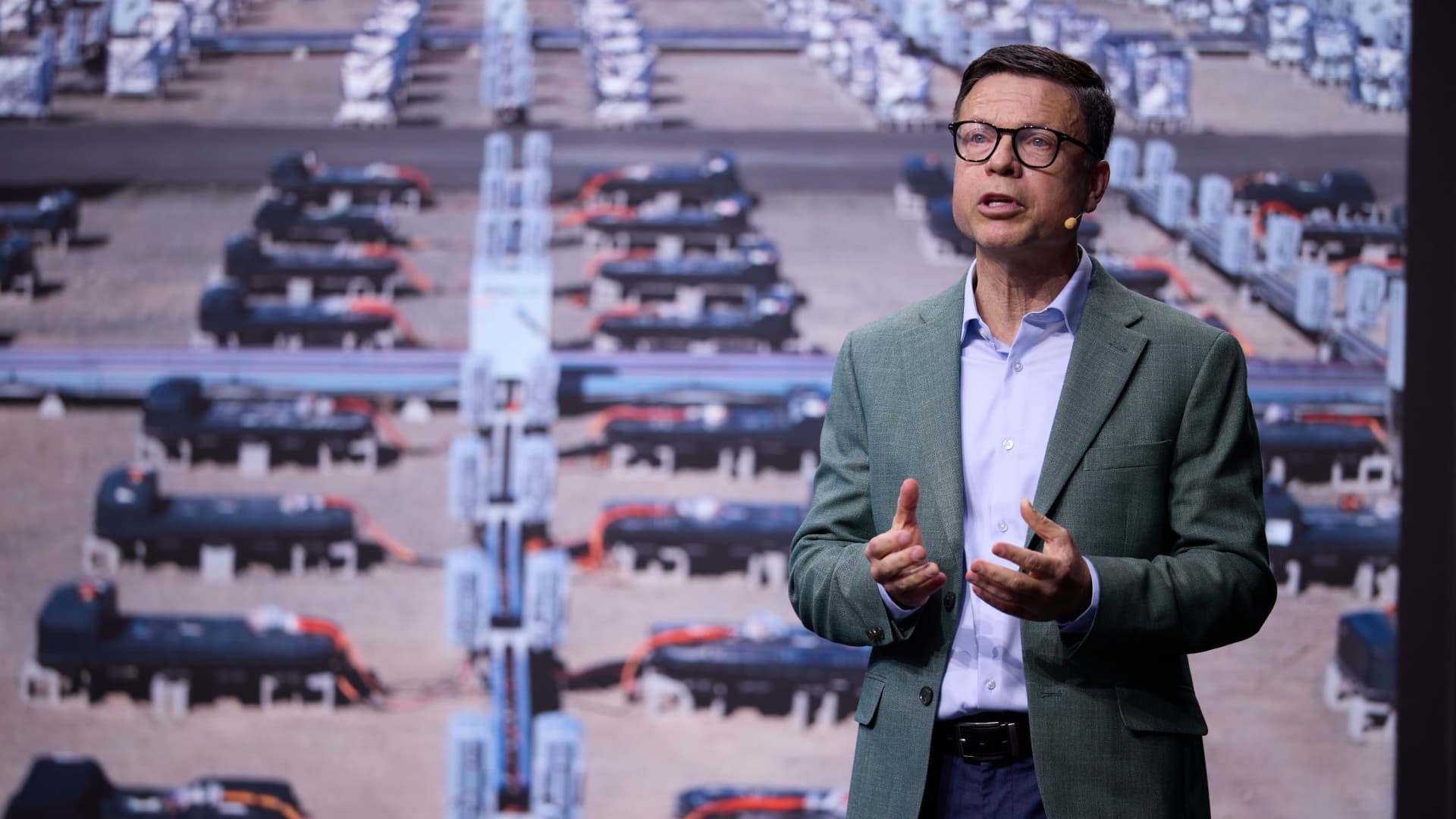 GM plans to develop US batteries as US Division of Transportation assaults Ford over ties with China